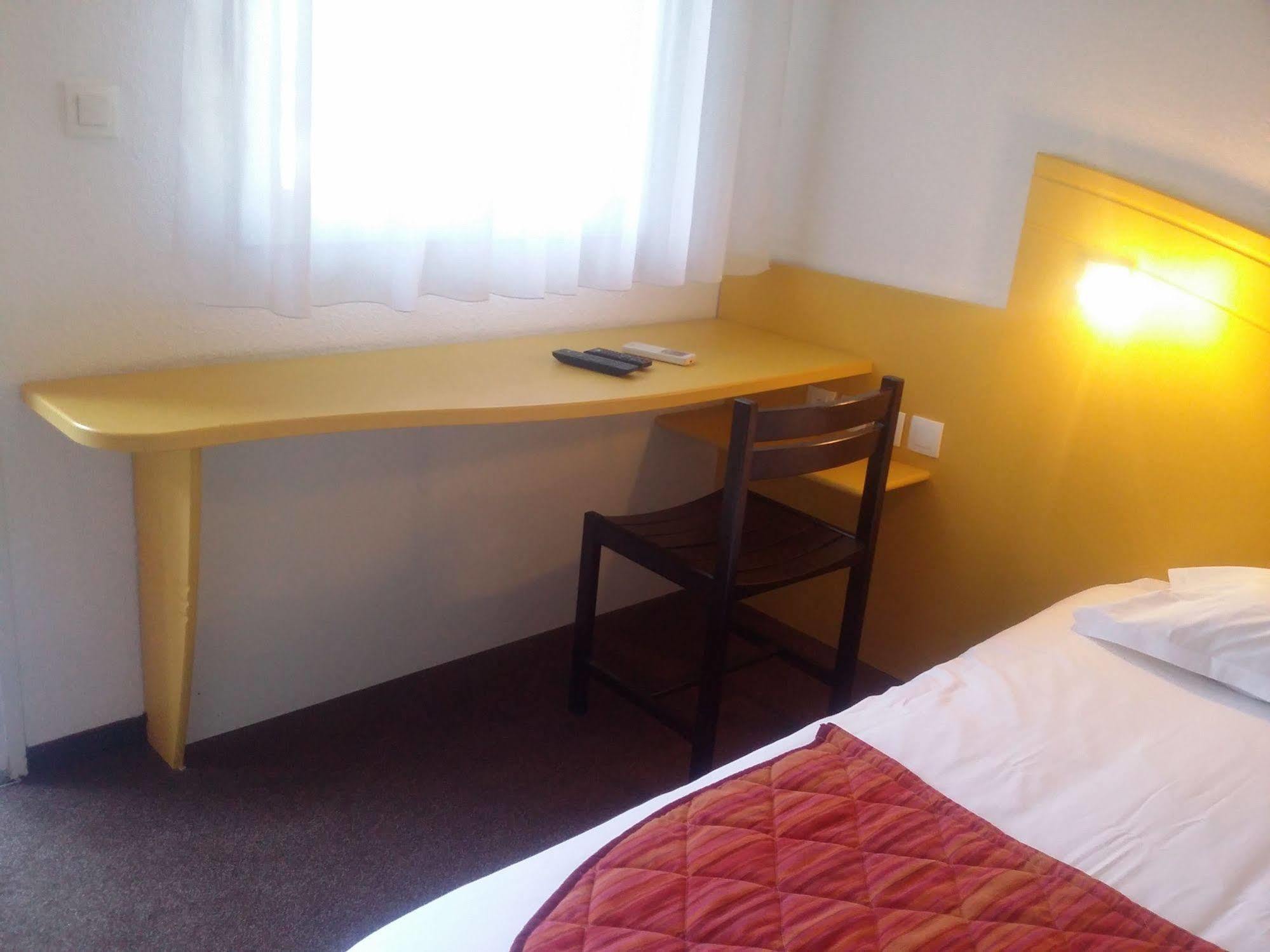 Hotel Lemand Lyon Est - Вільфонтен Екстер'єр фото